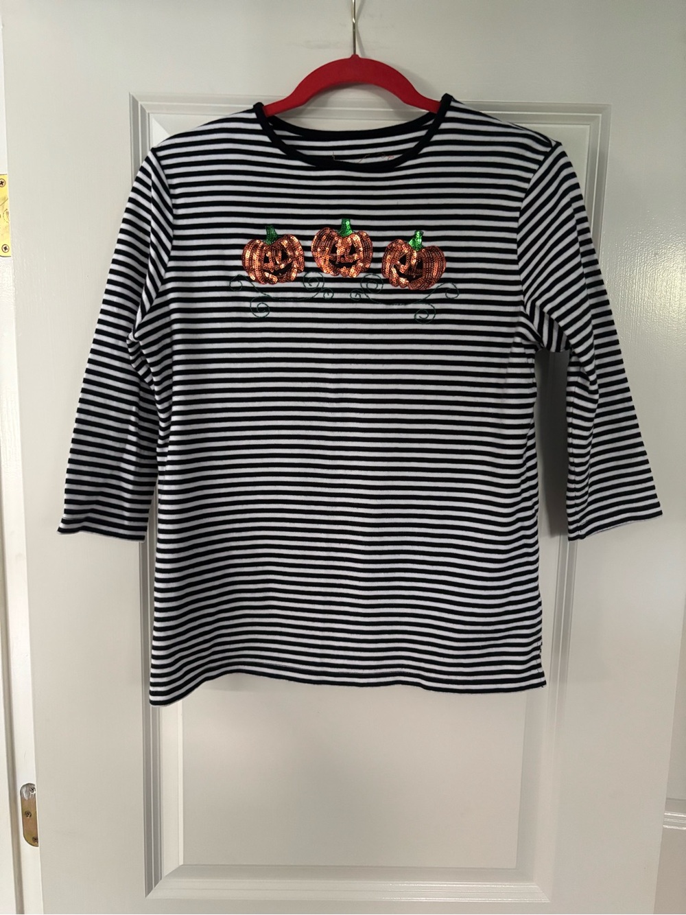 Coral Bay Women’s M Halloween Sequin Pumpkin Striped 3/4 Sleeve Top